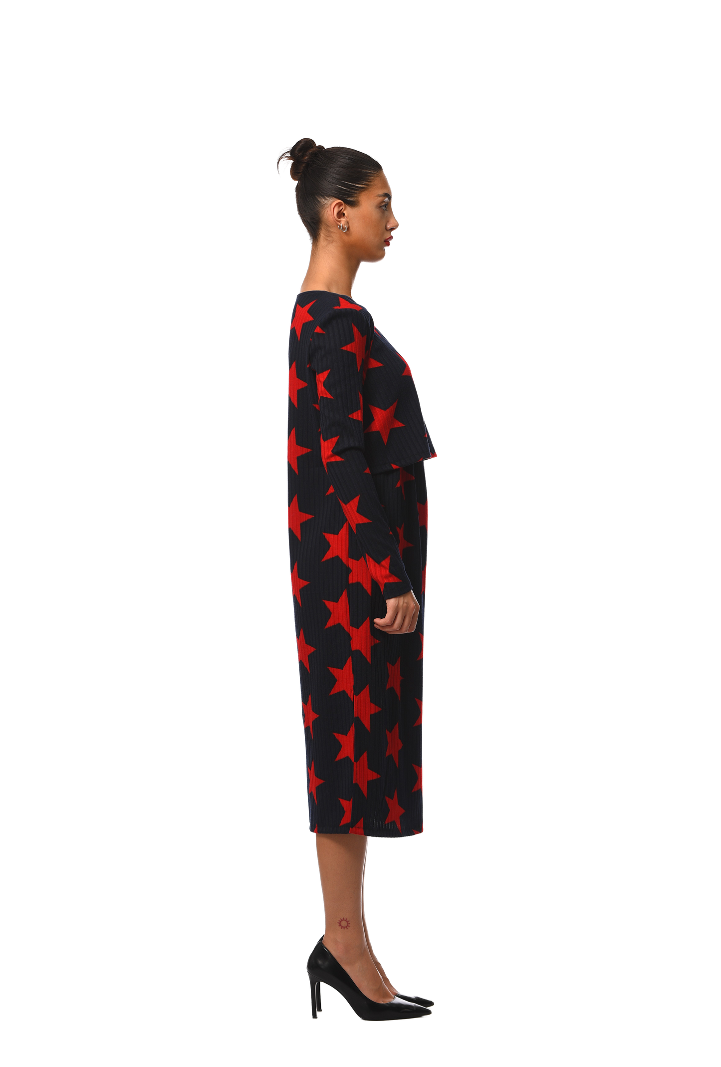 RED STAR KNITTED  FREE DRESS ADAPTED ON BRAST FEEDDING