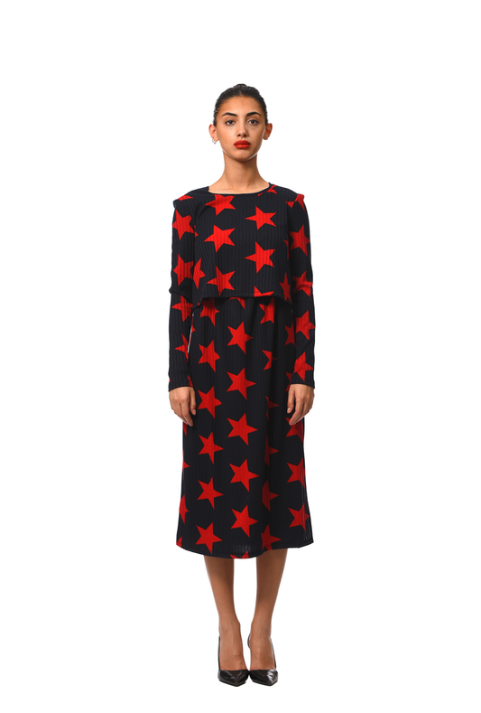 RED STAR KNITTED  FREE DRESS ADAPTED ON BRAST FEEDDING
